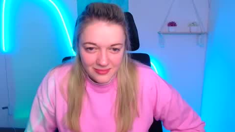 Snapshot of adele_missu chatting on 11-14-25, 07:29 Adele online show from 11-14-25, 07:29