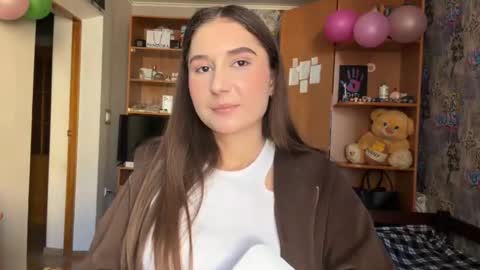 Snapshot of adeleapel chatting on 03-05-26, 08:32 Poly online show from 03-05-26, 08:32