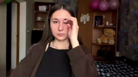 Snapshot of adeleapel chatting on 03-06-26, 09:06 Poly online show from 03-06-26, 09:06