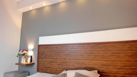 Snapshot of adelehottman chatting on 09-25-25, 08:56 Adele online show from 09-25-25, 08:56