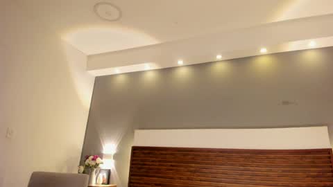 Snapshot of adelehottman chatting on 12-01-25, 12:43 Adele online show from 12-01-25, 12:43