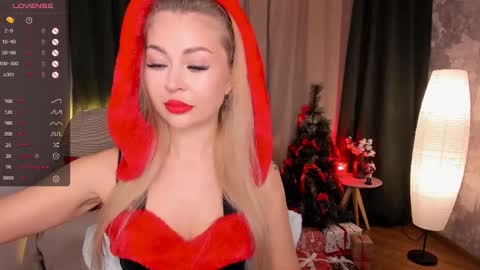 Snapshot of adeleroberts chatting on 12-27-24, 02:14 Adele online show from 12-27-24, 02:14