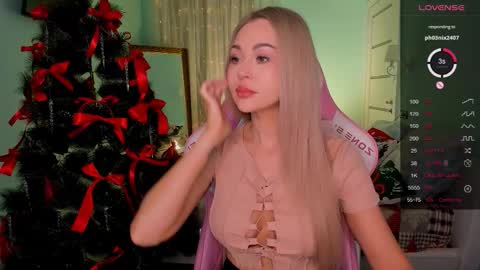 Snapshot of adeleroberts chatting on 01-09-26, 02:14 Adele online show from 01-09-26, 02:14