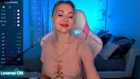 Snapshot of adeleroberts chatting on 03-05-26, 02:18 Adele online show from 03-05-26, 02:18