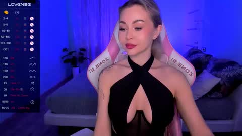 Snapshot of adeleroberts chatting on 03-10-26, 02:16 Adele online show from 03-10-26, 02:16