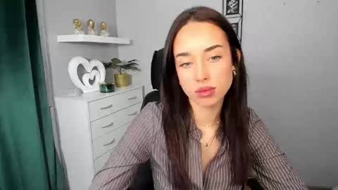 Adele online show from 02-18-26, 06:53