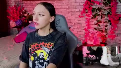 Snapshot of adelicelenoir chatting on 09-24-25, 07:23 miss Ada online show from 09-24-25, 07:23