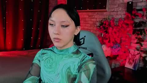 Snapshot of adelicelenoir chatting on 10-14-25, 02:07 miss Ada online show from 10-14-25, 02:07