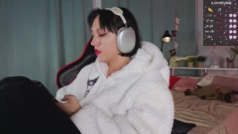 Snapshot of adelicelenoir chatting on 10-18-25, 06:19 miss Ada online show from 10-18-25, 06:19