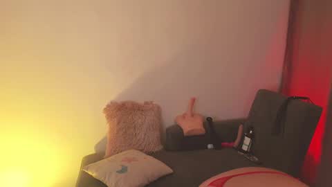 Snapshot of adelina_meilo chatting on 12-04-24, 01:36 YOUR QUEEN ---  online show from 12-04-24, 01:36
