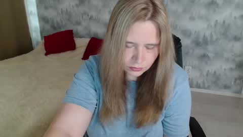 Snapshot of adelinalawson chatting on 07-19-26, 10:41 adelinalawson online show from 07-19-26, 10:41
