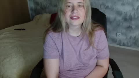 Snapshot of adelinalawson chatting on 07-20-26, 08:50 adelinalawson online show from 07-20-26, 08:50