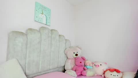 dahia  online show from 04-22-26, 03:46