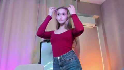 adelinecrash online show from 04-23-26, 08:24