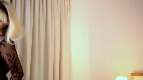 Snapshot of adelineking chatting on 06-22-26, 01:51 Ade online show from 06-22-26, 01:51