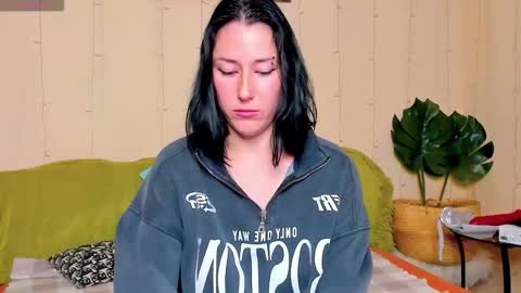 Adel online show from 09-27-25, 05:18