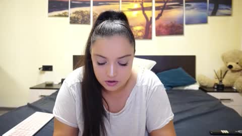 Adellineee online show from 11-03-25, 09:48