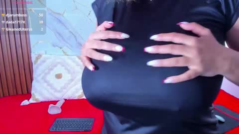 Snapshot of adelyginn_ chatting on 02-18-26, 02:02 Adely online show from 02-18-26, 02:02