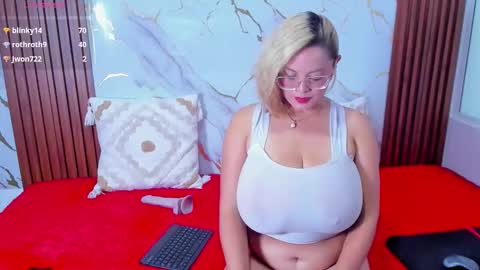 Snapshot of adelyginn_ chatting on 03-09-26, 12:09 Adely online show from 03-09-26, 12:09