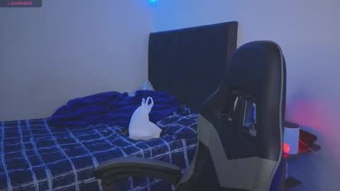 Ades online show from 02-13-26, 05:36