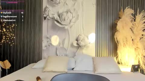 Snapshot of adharasweet1 chatting on 02-27-26, 06:02 AdharaSweet online show from 02-27-26, 06:02