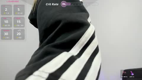 Snapshot of adhhaaraaa_ chatting on 11-15-25, 10:15 Adhara guys here I am online days ending in even numberl I wait for you. online show from 11-15-25, 10:15