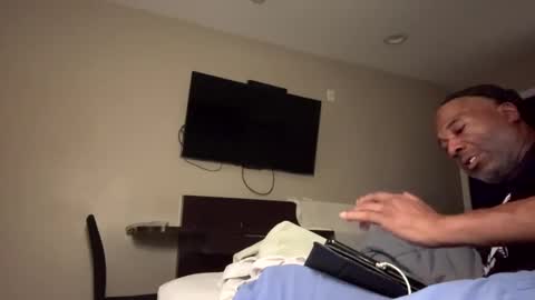 Snapshot of adick_ting chatting on 12-23-24, 12:41 adick_ting online show from 12-23-24, 12:41