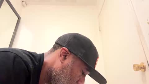 Snapshot of adick_ting chatting on 12-27-24, 03:42 adick_ting online show from 12-27-24, 03:42