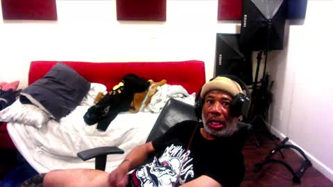 Snapshot of adick_ting chatting on 01-07-25, 10:43 adick_ting online show from 01-07-25, 10:43