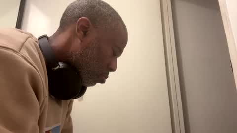 Snapshot of adick_ting chatting on 02-07-25, 11:23 adick_ting online show from 02-07-25, 11:23