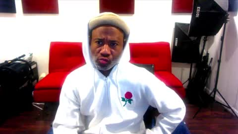 Snapshot of adick_ting chatting on 02-18-25, 03:10 adick_ting online show from 02-18-25, 03:10