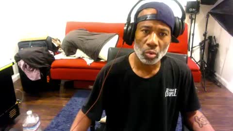 Snapshot of adick_ting chatting on 09-20-25, 07:09 adick_ting online show from 09-20-25, 07:09