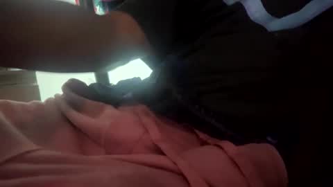 Snapshot of adick_ting chatting on 10-21-25, 11:49 adick_ting online show from 10-21-25, 11:49