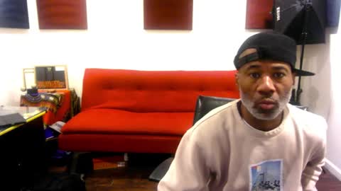 Snapshot of adick_ting chatting on 11-30-25, 10:03 adick_ting online show from 11-30-25, 10:03