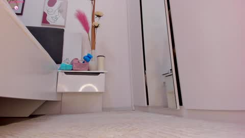 Save the date 23 NOVEMBER for a incendiary day with me  online show from 02-08-25, 10:51