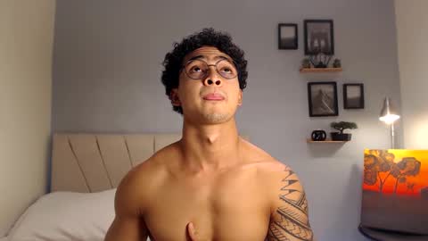 Adonis online show from 09-25-25, 03:54