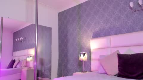 Adonis  online show from 11-25-25, 08:42