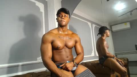 Snapshot of adonisknigh chatting on 12-10-24, 12:28 Adonis Knight online show from 12-10-24, 12:28
