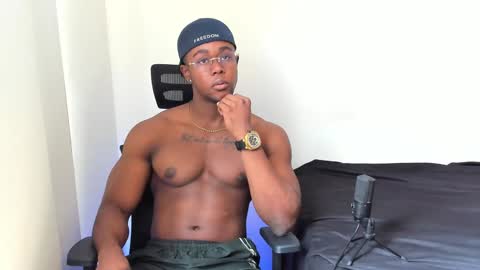 Snapshot of adonisknigh chatting on 02-05-25, 03:31 Adonis Knight online show from 02-05-25, 03:31