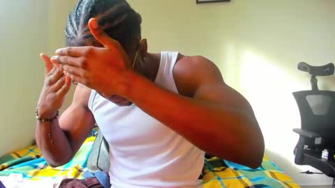 Snapshot of adonisknigh chatting on 09-22-25, 12:40 Adonis Knight online show from 09-22-25, 12:40