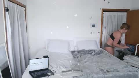 Snapshot of adorable22 chatting on 07-17-26, 04:34 adorable22 online show from 07-17-26, 04:34