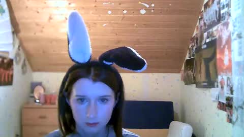 adorable_sparkle online show from 02-10-25, 07:28