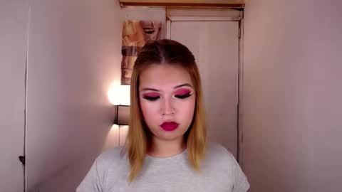 Snapshot of adorabletsforyouxx chatting on 10-16-25, 05:14 adorabletsforyouxx online show from 10-16-25, 05:14