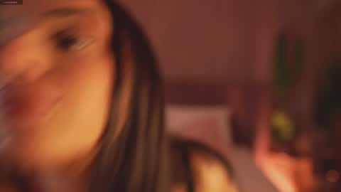 adoracortes online show from 11-18-25, 05:01