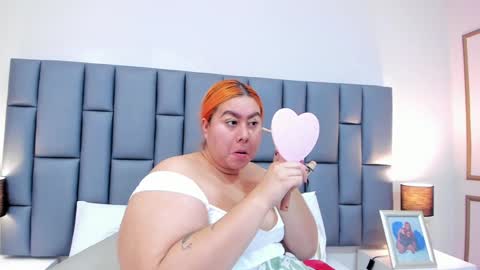 Snapshot of adreeaperez1 chatting on 01-10-25, 11:54 ANDREA PEREZ online show from 01-10-25, 11:54