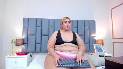 Snapshot of adreeaperez1 chatting on 01-20-25, 05:48 ANDREA PEREZ online show from 01-20-25, 05:48