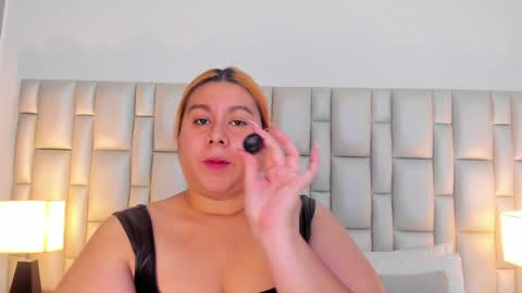 Snapshot of adreeaperez1 chatting on 01-24-25, 11:48 ANDREA PEREZ online show from 01-24-25, 11:48