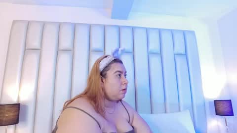 ANDREA PEREZ online show from 04-28-26, 01:27