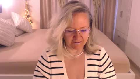 Cryna online show from 02-20-25, 09:55