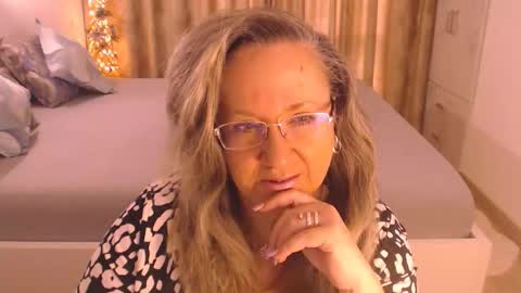 Cryna online show from 02-22-26, 12:04